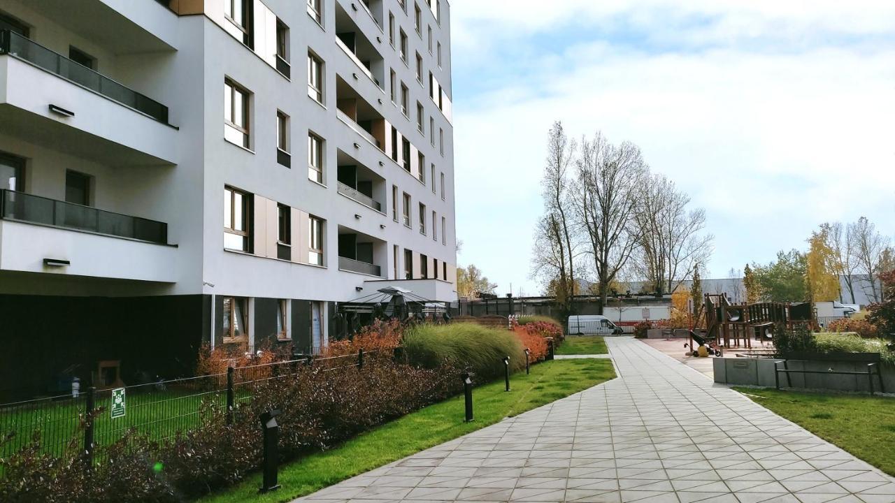 M&R Apartament Airport&Business Premium Komputerowa - Underground Garage - Free Wifi - Netflix - Self Check-In - 5 Min From Chopin Airport Βαρσοβία Εξωτερικό φωτογραφία