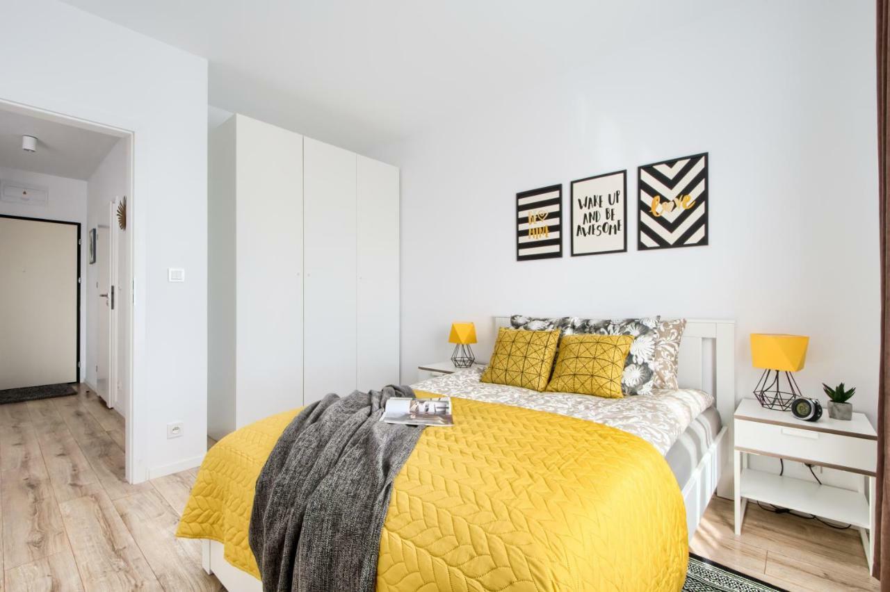 M&R Apartament Airport&Business Premium Komputerowa - Underground Garage - Free Wifi - Netflix - Self Check-In - 5 Min From Chopin Airport Βαρσοβία Εξωτερικό φωτογραφία