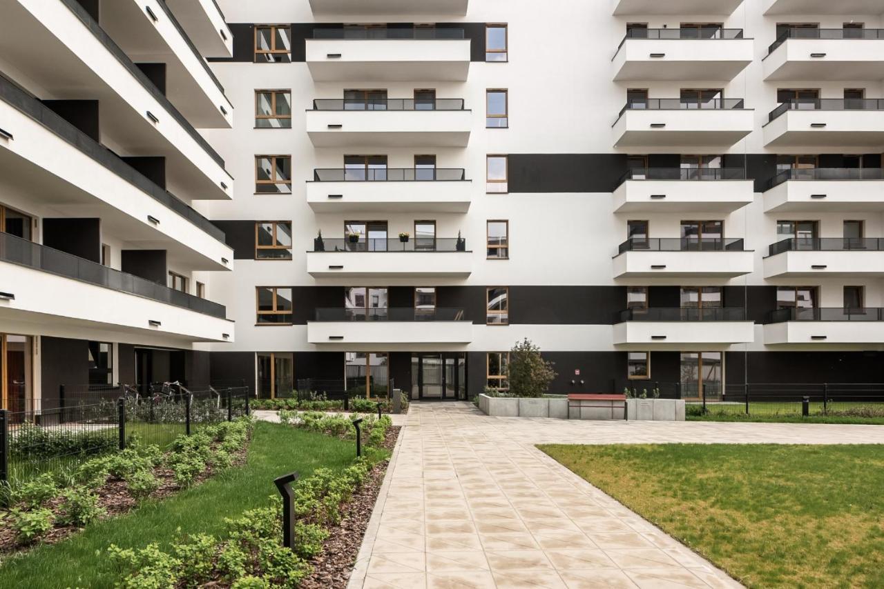 M&R Apartament Airport&Business Premium Komputerowa - Underground Garage - Free Wifi - Netflix - Self Check-In - 5 Min From Chopin Airport Βαρσοβία Εξωτερικό φωτογραφία